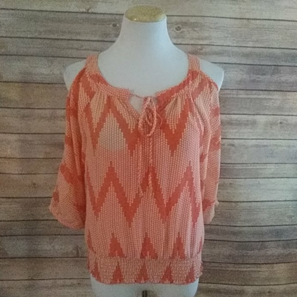 🎈Sale🎈Cold Shoulder Top With Attatched Cami